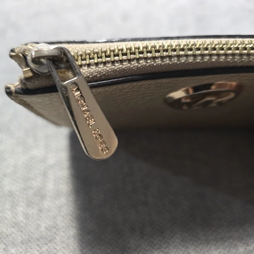 Michael Kors Metallic Leather Coin Purse Wallet Zip Pouch Small Card Holder Logo